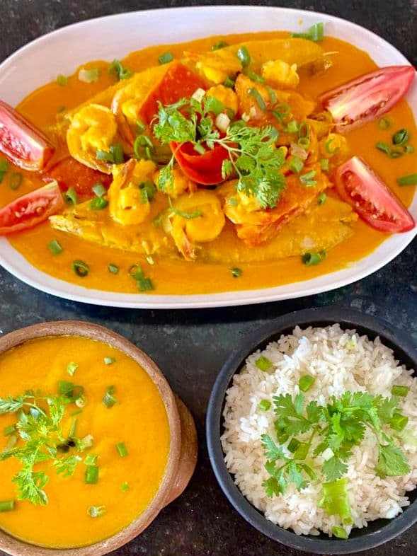 Peixada ao Molho de Camarão